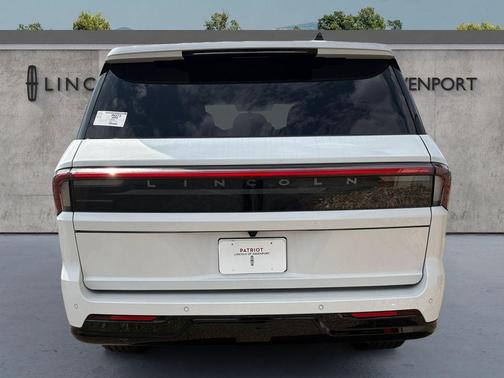 2025 Lincoln Navigator Reserve