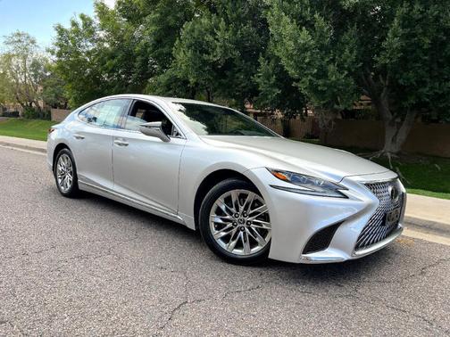 Photo 2 of 83 of 2018 Lexus LS 500h Base