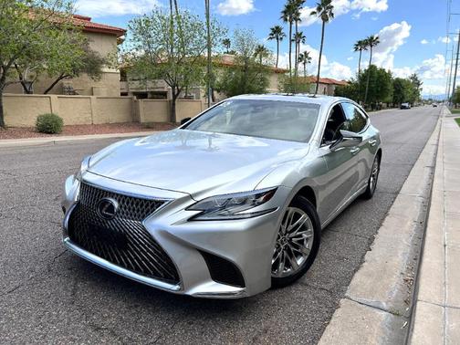 Photo 5 of 83 of 2018 Lexus LS 500h Base
