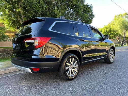 Photo 3 of 32 of 2019 Honda Pilot EX-L