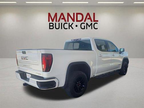 Summit White 2022 GMC Sierra 1500 AT4X