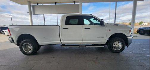 2024 RAM 3500 Big Horn Crew Cab 4x4 8' Box