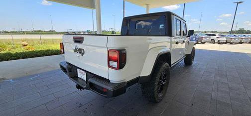 2022 Jeep Gladiator Altitude 4x4
