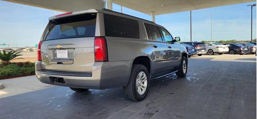 2018 Chevrolet Suburban LT