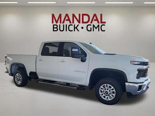 Summit White 2025 Chevrolet Silverado 2500 LT