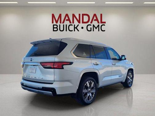 2024 Toyota Sequoia Capstone