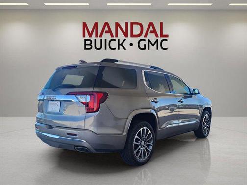 2022 GMC Acadia Denali