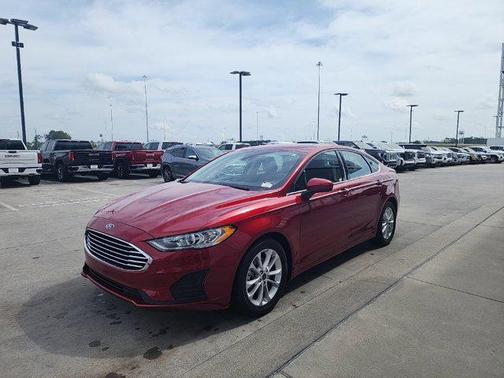 2020 Ford Fusion SE