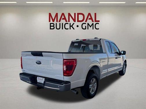 OXFORD WHITE 2022 Ford F-150 XLT