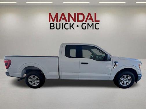OXFORD WHITE 2022 Ford F-150 XLT