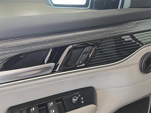 2024 Jeep Wagoneer Series II 4x2
