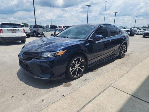 2019 Toyota Camry SE