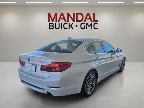 2019 BMW 530 i