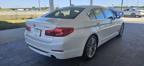 2019 BMW 530 i