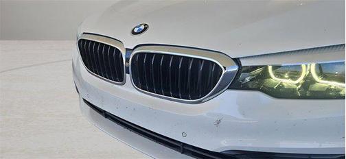 2019 BMW 530 i