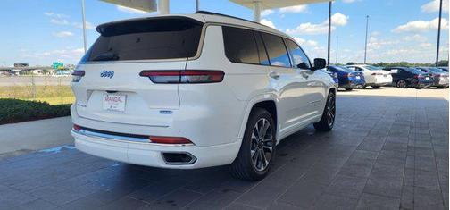 2022 Jeep Grand Cherokee L Overland