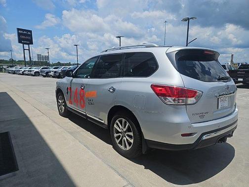 2013 Nissan Pathfinder SL