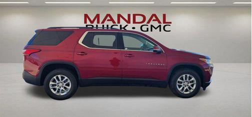 Cajun Red Tintcoat 2021 Chevrolet Traverse LT Cloth