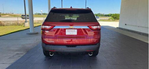 Cajun Red Tintcoat 2021 Chevrolet Traverse LT Cloth