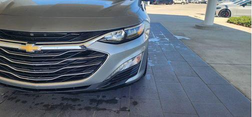 Sterling Gray Metallic 2024 Chevrolet Malibu FWD 1LT