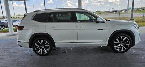2024 Volkswagen Atlas 2.0T SEL Premium R-Line 4MOTION