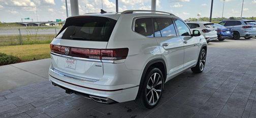 2024 Volkswagen Atlas 2.0T SEL Premium R-Line 4MOTION