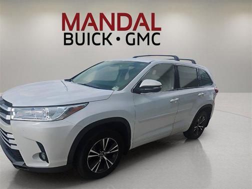 2017 Toyota Highlander LE Plus