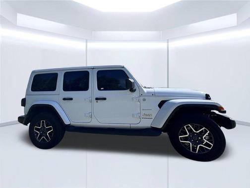 Bright White Clearcoat 2024 Jeep Wrangler 4-Door Sahara 4x4