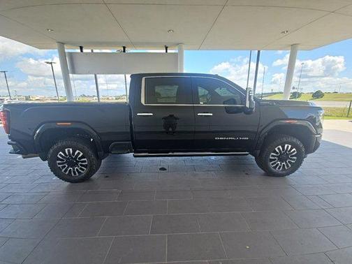 2025 GMC Sierra 3500 Denali
