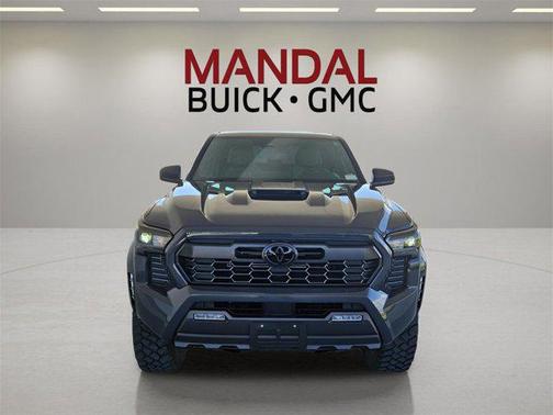 2025 Toyota Tacoma Hybrid 