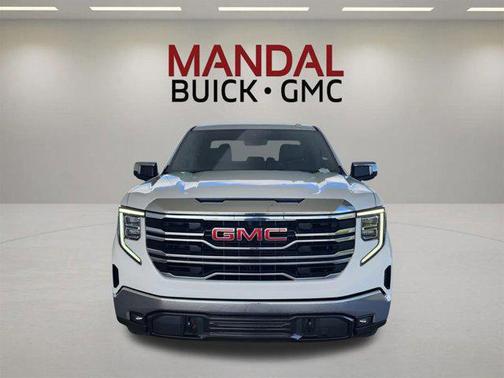 Summit White 2025 GMC Sierra 1500 SLT