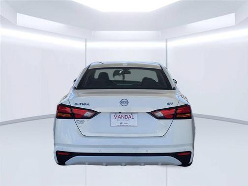 Pearl White Tricoat 2024 Nissan Altima 2.5 SV