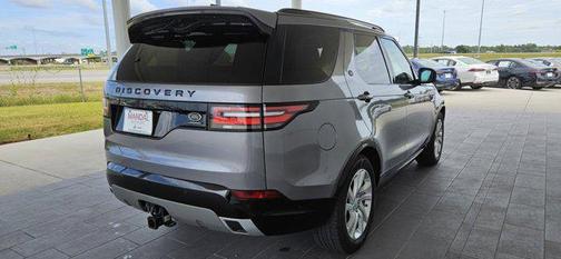2020 Land Rover Discovery Landmark Edition