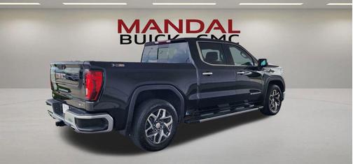 Onyx Black 2023 GMC Sierra 1500 SLT