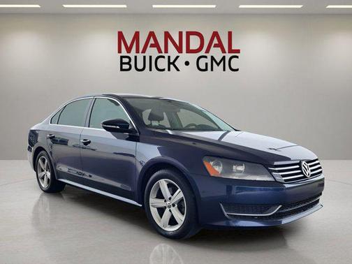 2012 Volkswagen Passat 2.5 SE