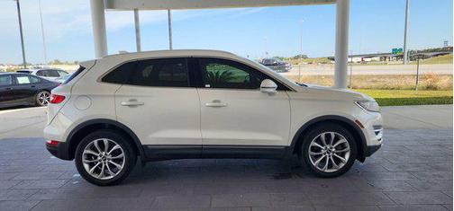 2017 Lincoln MKC Select