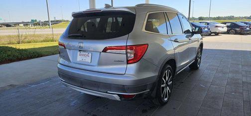 2019 Honda Pilot Touring 8-Passenger