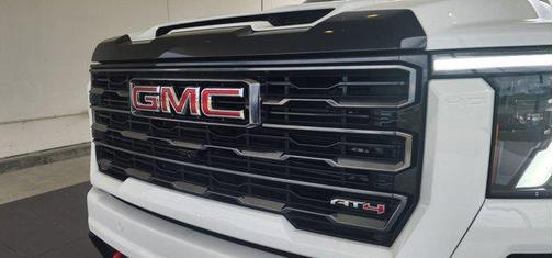 2024 GMC Sierra 2500 AT4