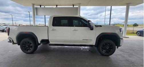 2024 GMC Sierra 2500 AT4
