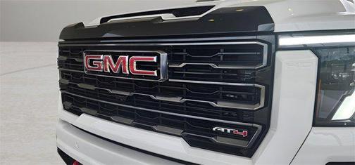 2024 GMC Sierra 2500 AT4