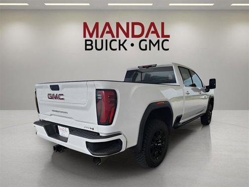 2024 GMC Sierra 2500 AT4