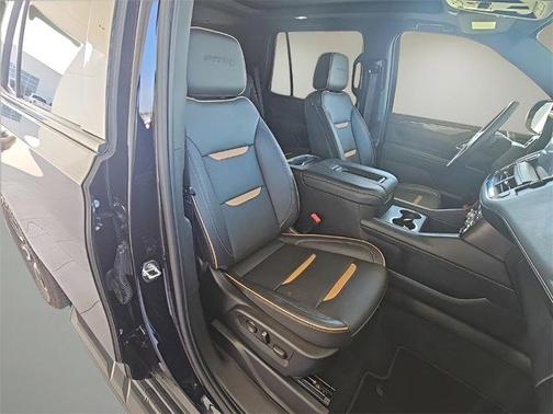 2023 GMC Yukon 4WD AT4