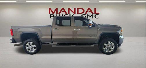 Pepperdust Metallic 2017 GMC Sierra 2500 SLT