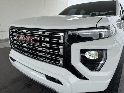 2025 GMC Canyon Denali