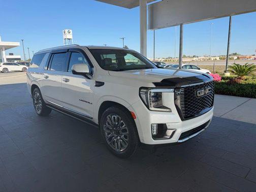 2023 GMC Yukon XL Denali Ultimate