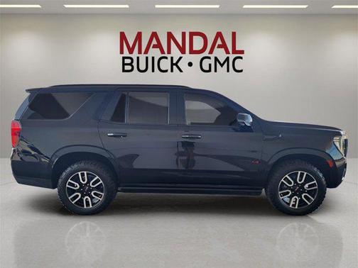 2022 GMC Yukon 4WD AT4