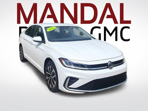 Pure White 2025 Volkswagen Jetta 1.5T S