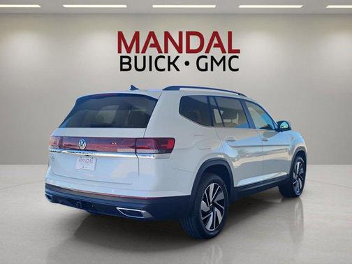 2025 Volkswagen Atlas 2.0T SE w/Technology