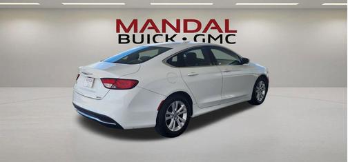 Bright White Clearcoat 2016 Chrysler 200 Limited