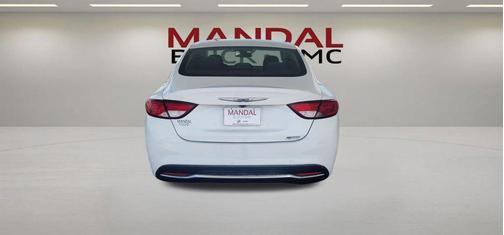 Bright White Clearcoat 2016 Chrysler 200 Limited